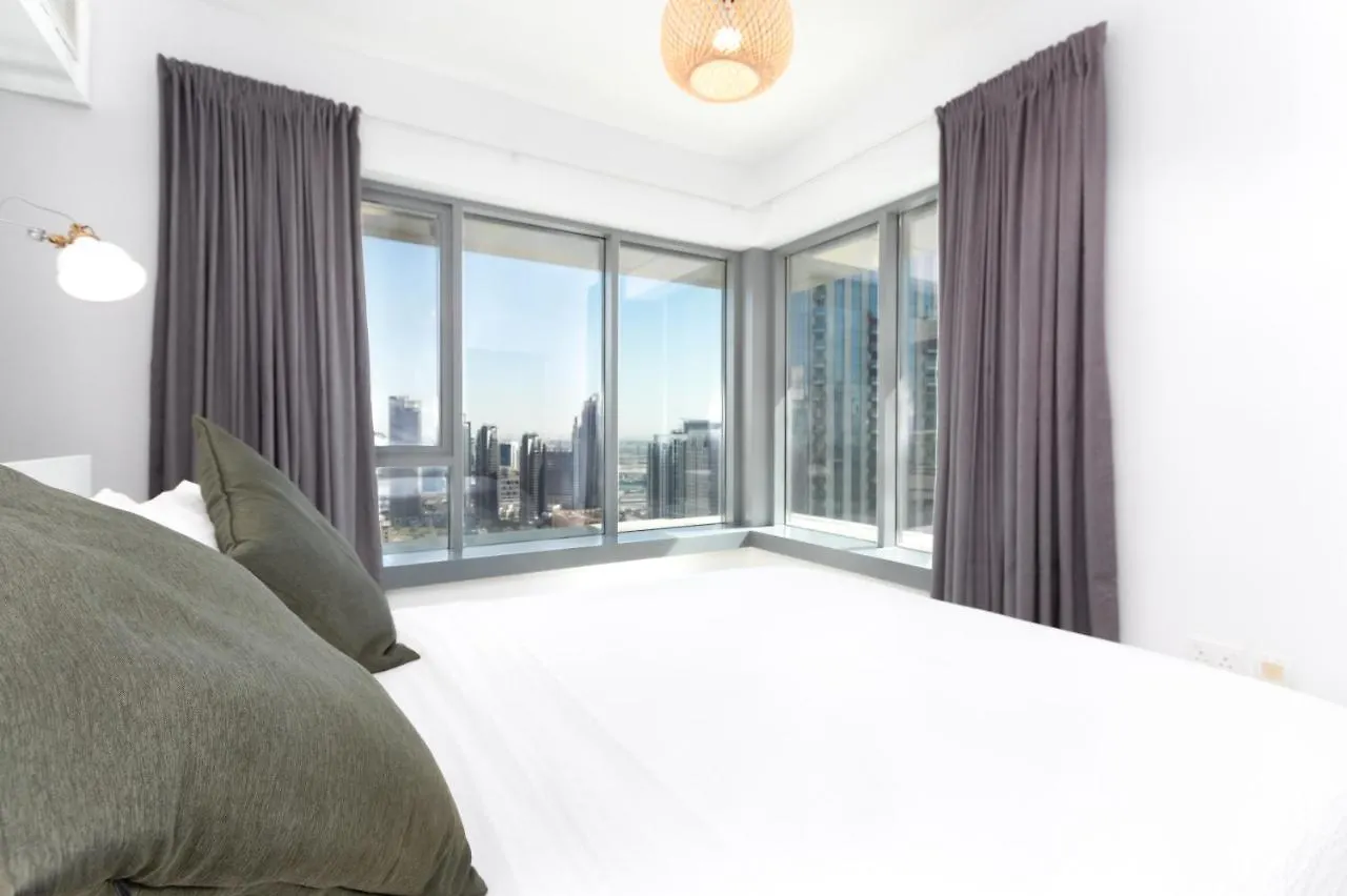Quintessential Quarters: 29Th Fl Views - Walk To Opera, Mall And Burj Khalifa Dubai Apartment